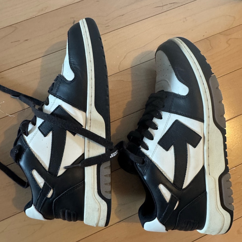 Black and white “off white” size 41 sneakers